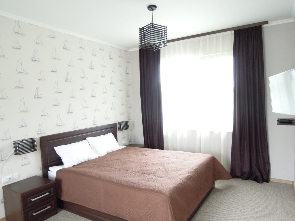 Hotel Yacht Club Mayak Dnistrivka Pokoj fotografie