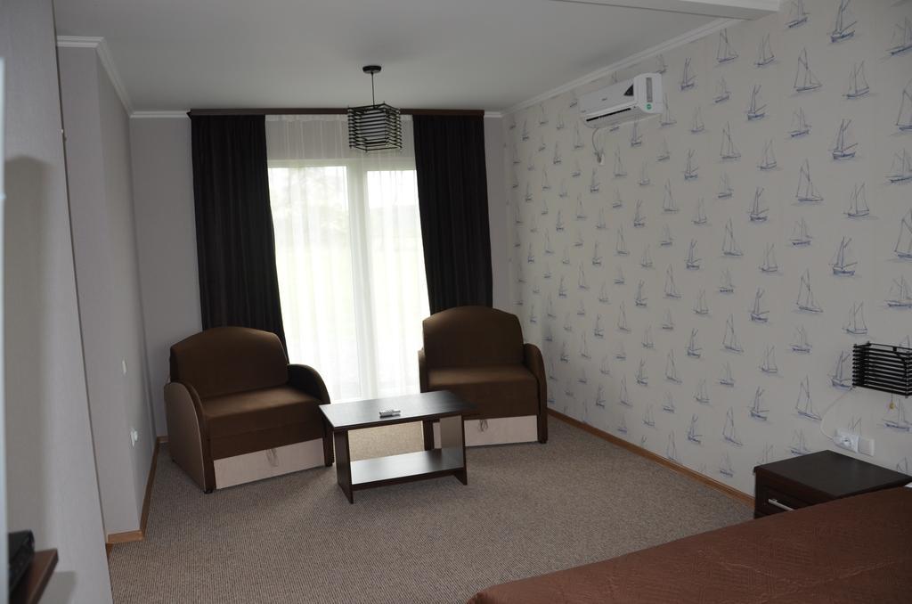 Hotel Yacht Club Mayak Dnistrivka Pokoj fotografie